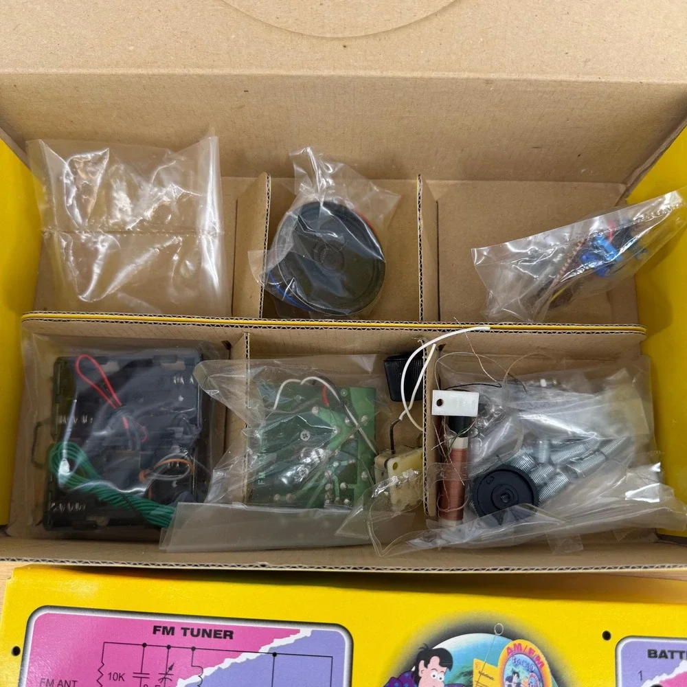 RadioShack AM/FM Radio Kit 28-179 Vintage STEM Educational Electronic DIY B1NA1
